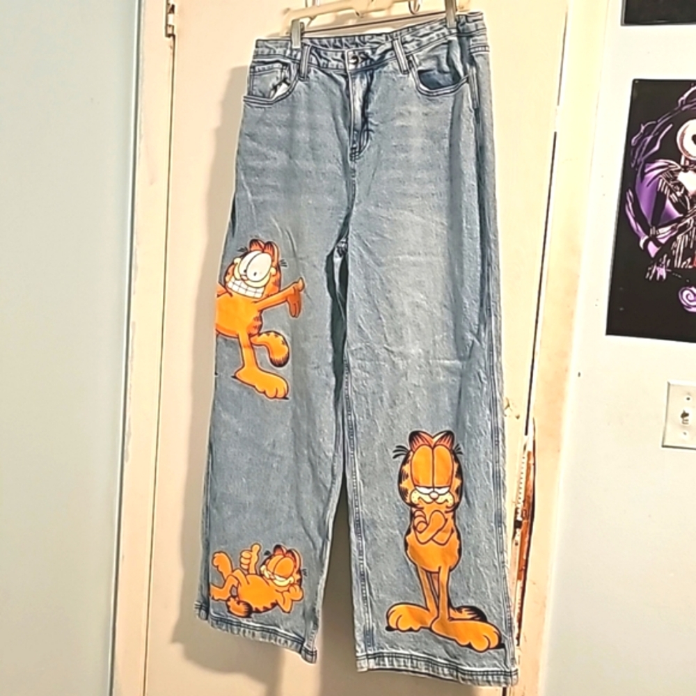 Hot Topic Garfield jeans size 17